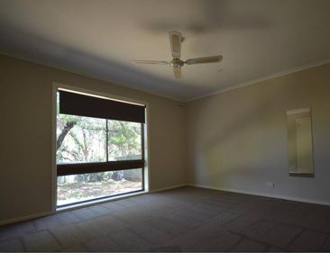 Fully renovated! - Photo 1