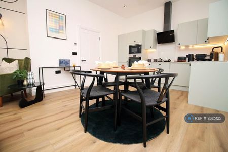 2 bedroom flat to rent - Photo 3