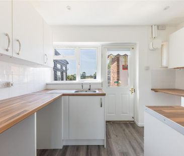 2 bedroom bungalow to rent - Photo 3