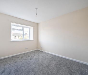 3 bedroom detached house to rent - Photo 6