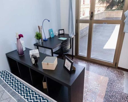 Viale Giovanni Vicini, Bologna, Emilia-Romagna 40134 - Photo 5