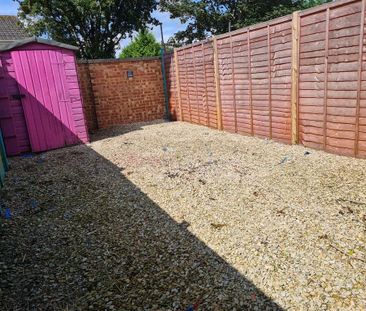 2 bedroom terraced house to rent - Photo 6