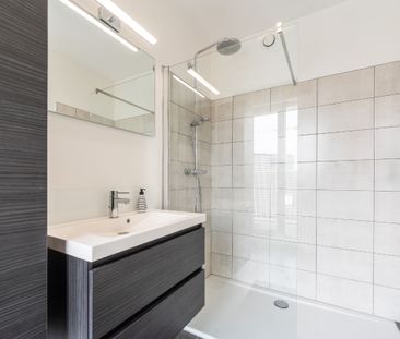 Ruim 1 slaapkamer appartement met ondergrondse staanplaats - Photo 4