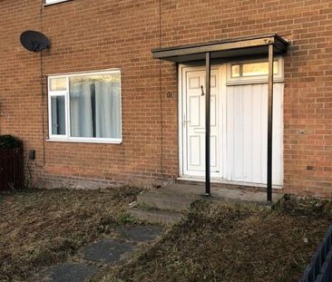Room in a Shared House, Farrow Bank, LS12 - Photo 2