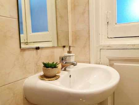 Ideal room in Madrid, Preciados Street - Photo 4