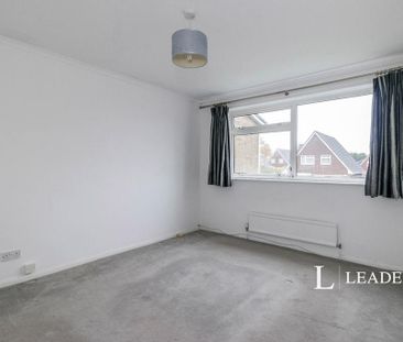 3 bedroom detached house to rent - Photo 2