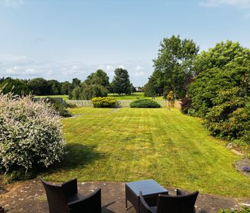 3-Bedroom Detached House, Topsham Road, backing onto golf course. - Photo 4