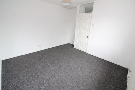 7 Princes Park, BT370BD - Photo 4