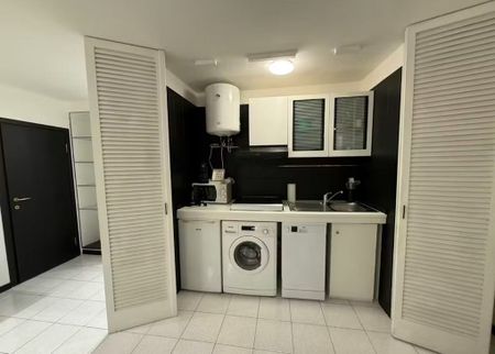 Via Guglielmo Oberdan, Bologna, Emilia-Romagna 40126 - Photo 2