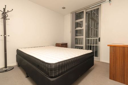 Two Bedroom City Apartment Including Cold Water - Photo 4