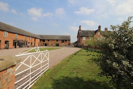 2 bedroom semi-detached house to rent - Photo 5