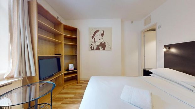 Studio to rent - Photo 1