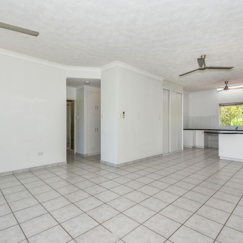 Bright and Breezy Apartment Near the CBD!!! - Photo 1