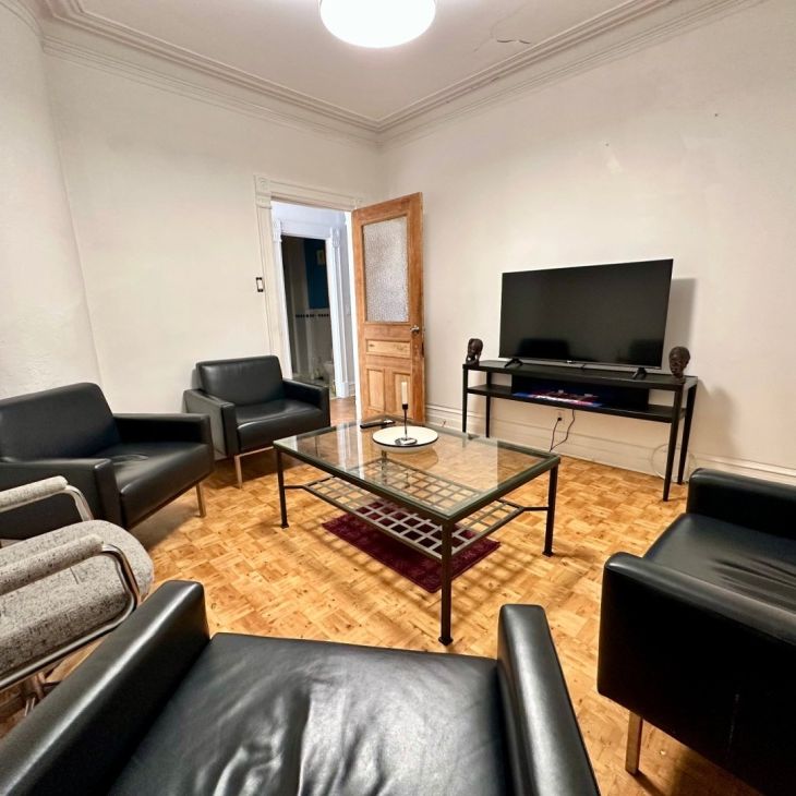 4057 Rue Dorion, H2K 4B8, H2K 4B8, Montréal - Photo 1