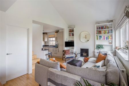 St. Georges Road, Twickenham, TW1 flat to rent - Photo 2