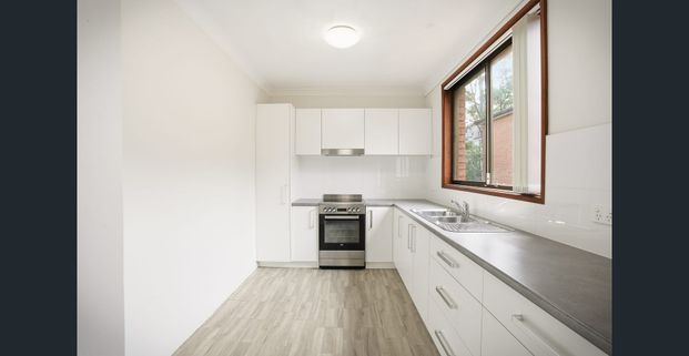 Spacious 2 bedroom unit - Photo 1