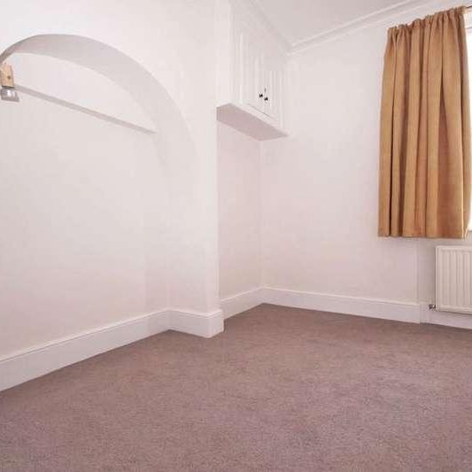 Lansdown Terrace, GL50 - Photo 1