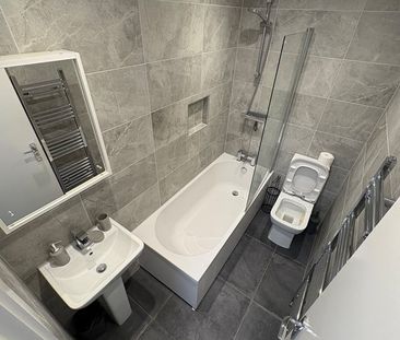 Room in a Shared House, Bridgman Grove, BS34 - Photo 1