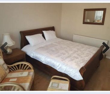Room in a Shared House, Dunstable Road, LU4 - Photo 2