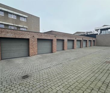 Prachtig recent appartement met garage en autostaanplaats. - Photo 4