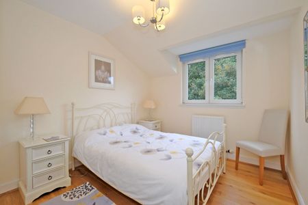 5 bedroom terraced house to rent - Photo 2