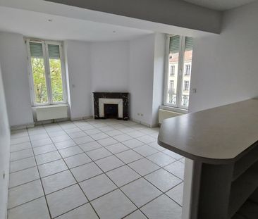 Location Appartement 2 pièces 46m² ST ETIENNE 42000 - Photo 2