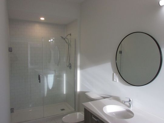 For Lease - 18 Mermot Lane, Richmond Hill, Ontario - Photo 1