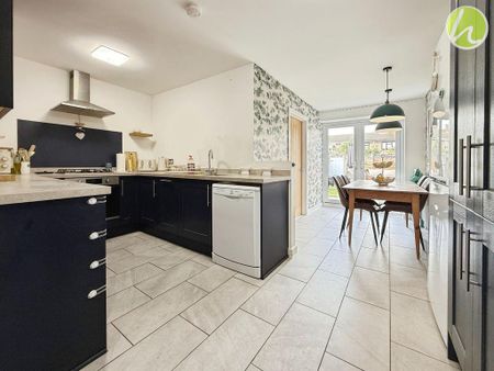 3 bedroom terraced house to rent - Photo 3