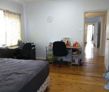 5-bedroom shared house, Mercury Street - Photo 3