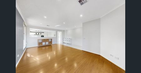 Beautiful and Functional Family Sized Home - Photo 2