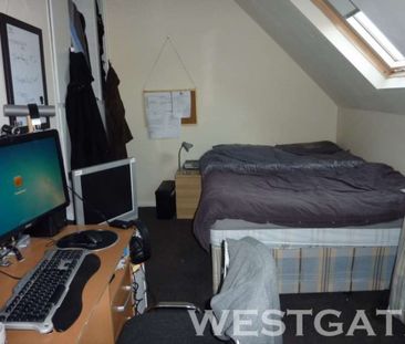 5 Bed - St Peters Road, University Area - Photo 5