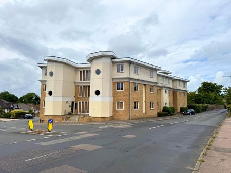 2 bedroom flat to rent - Photo 2