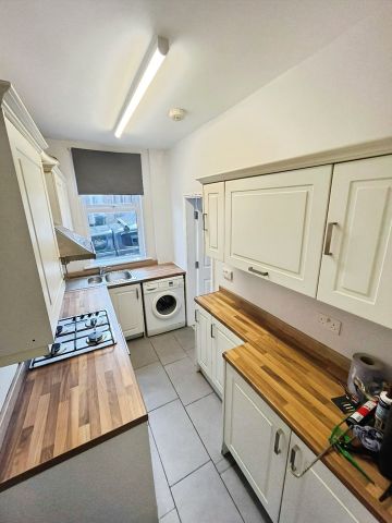 2 Bed Terraced House, Paisley Terrace, LS12 - Photo 5