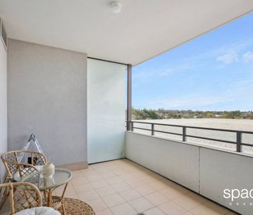 Unfurnished apartment in fantastic location - Photo 2