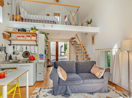 1 bedroom cottage to rent - Photo 2