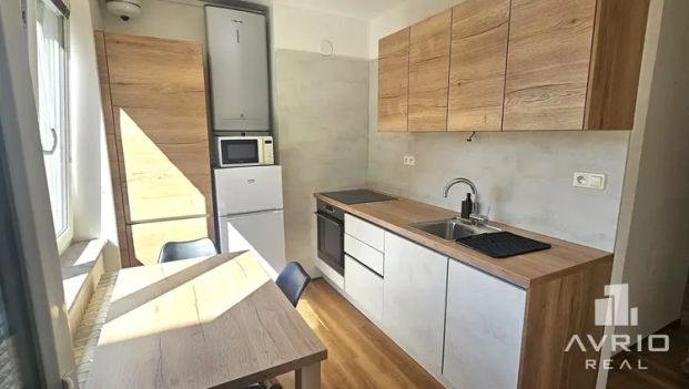 Pronájem bytu 2+1, Brno - Královo Pole, neprůchozí pokoje, balkón, po kompletní rekonstrukci, ulice Hlaváčkova - Photo 1