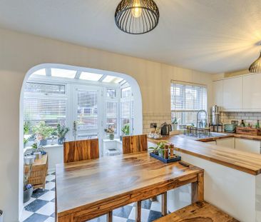 3 bedroom detached house to rent - Photo 6