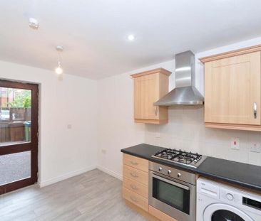77 Redwood Dale, Dunmurry, Belfast, BT17 9RL - Photo 3