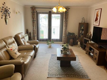 1 bedroom flat to rent - Photo 2