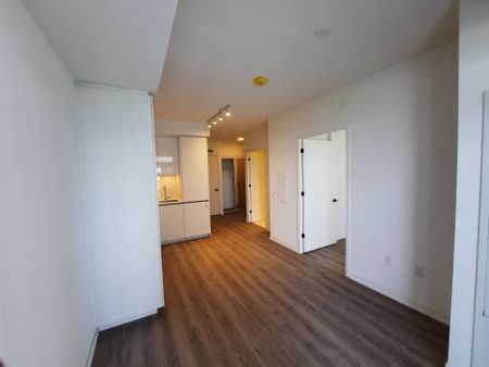 For Lease - 8 Interchange Way Unit# 1815, Vaughan, Ontario - Photo 2