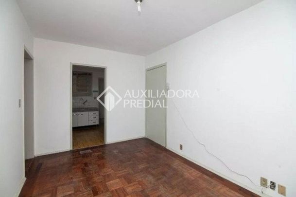 Apartamento com 2 quartos e 67m² para alugar em Partenon, Porto Alegre. - Photo 1