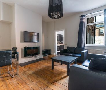 3 bedroom ground floor flat to rent - Photo 1