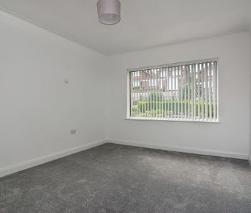 30 Beechgrove Drive, Belfast, BT6 0NW - Photo 4