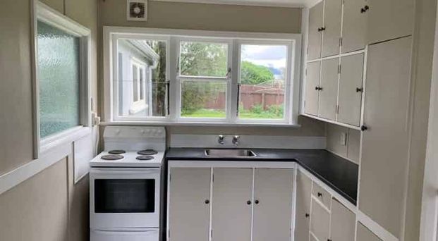 LEVIN-3 BEDROOMS. - Photo 1