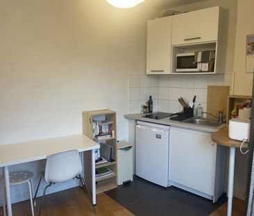Location Appartement 1 pièce 18m² PARIS 5ème - Photo 3