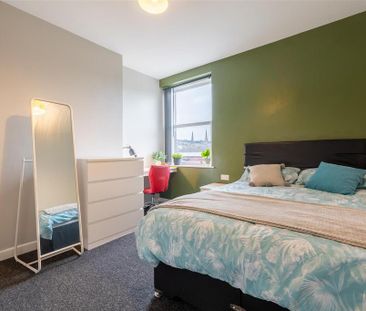 8 bedroom private hall to rent - Photo 5