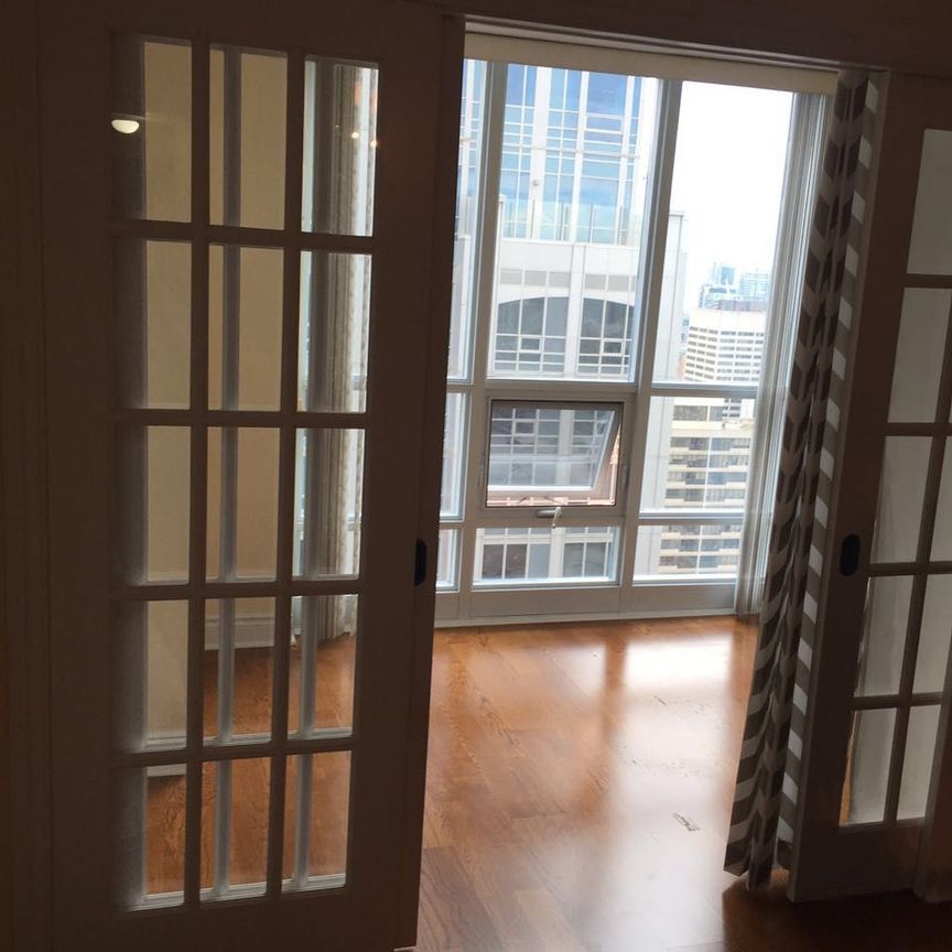 For Lease - 763 Bay Street Unit# 4106, Toronto, Ontario - Photo 1