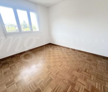 RAVISSANTE MAISON JUMELLE D'ANGLE DE 7 PIECES AVEC GRAND JARDIN - Photo 2