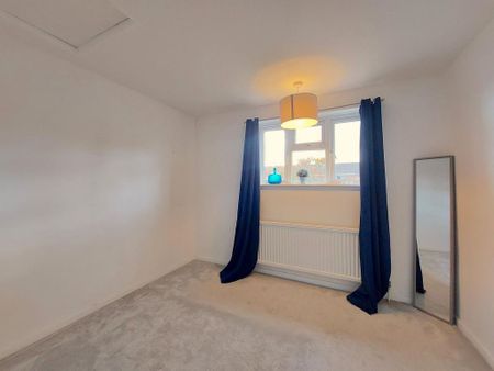 4 bedroom terraced house to rent - Photo 4