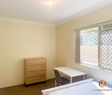 Burwood - Photo 2